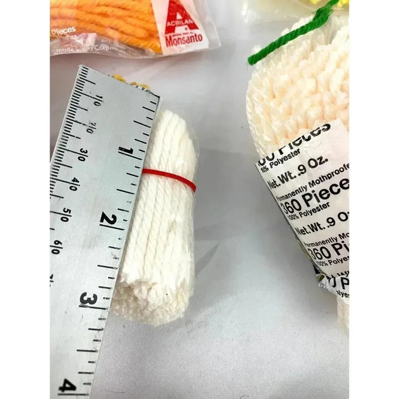 VTG Lot of 18 Bulky Heavy Rug Yarn Different Colors Bernat Brown Orange Yellow - Picture 13 of 15